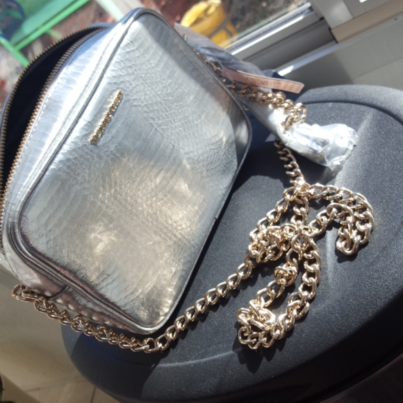 Victoria Secret cross body - Picture 6 of 9